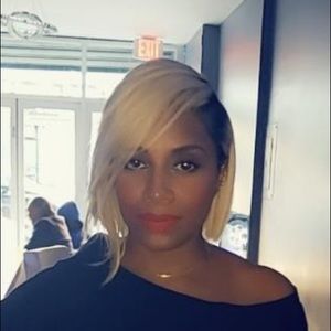 Meet your Posher, Aixza